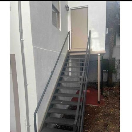 Guest House Near Downtown מיאמי מראה חיצוני תמונה